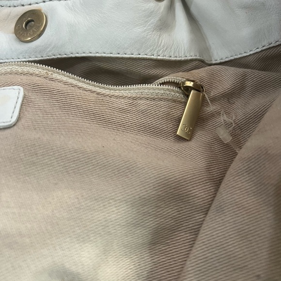 Chanel vintage purse - Picture 7 of 12